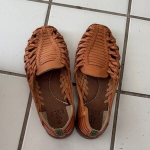 SOLS Women’s Woven Leather Huarache Slip-On Shoes - Tan